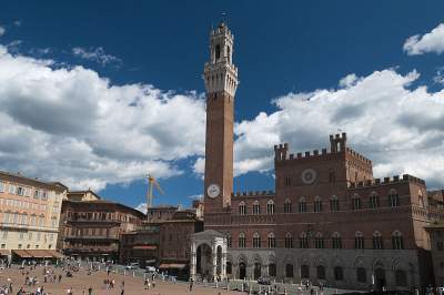 Piazza del Campo and Palazzo Pubblico (Siena)